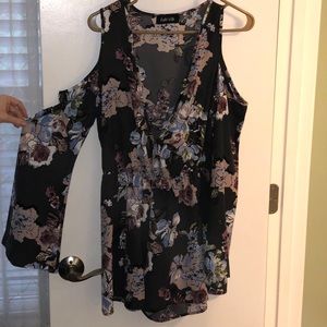 Fabrik cold shoulder floral romper